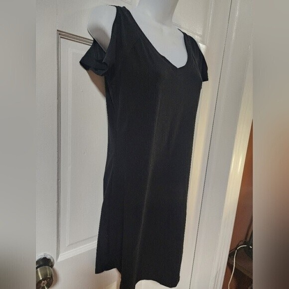 𝅺WOMEN'S Large Black Short Sleeve Cold Shoulder Dress - Picture 5 of 12